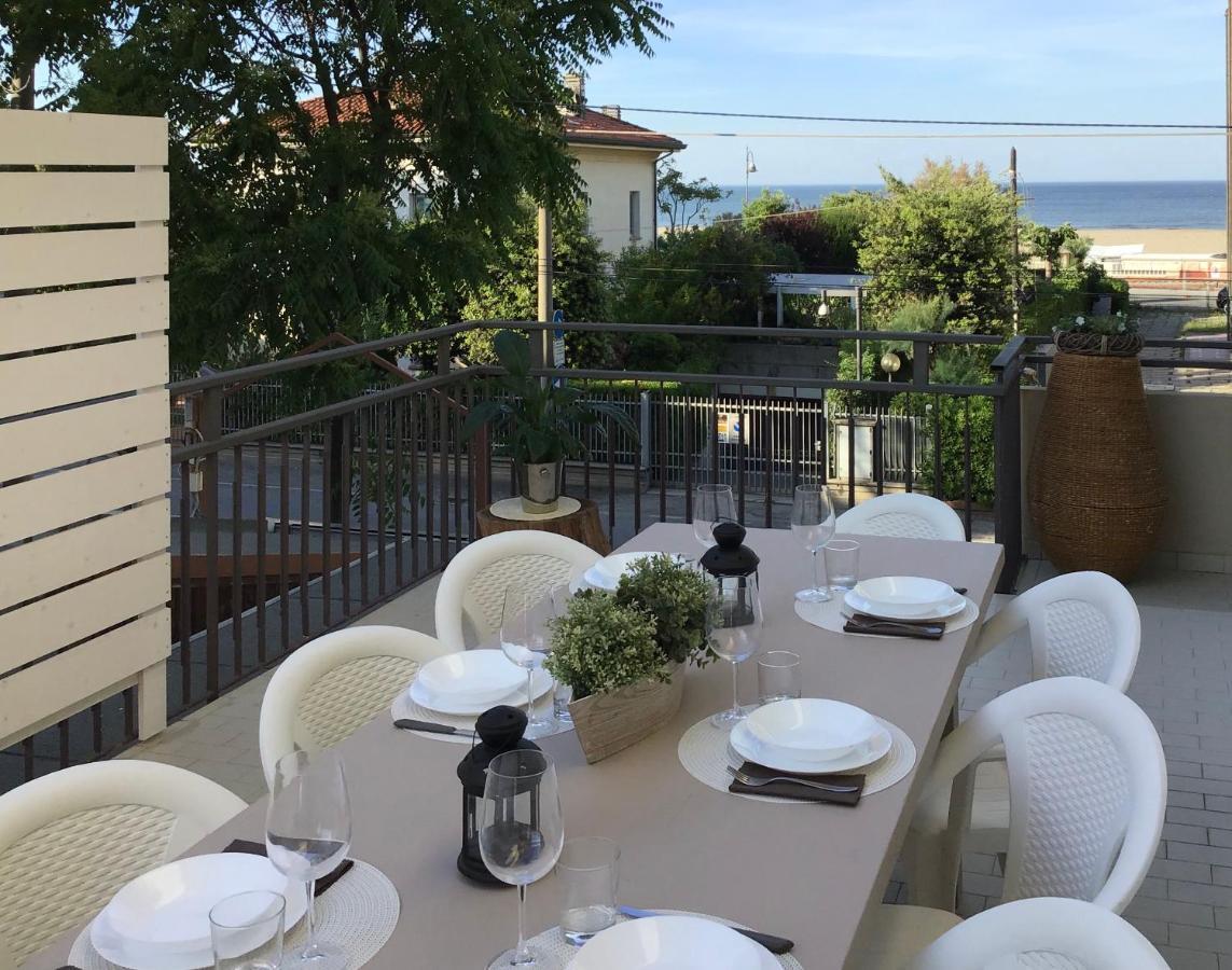 Stella Di Mare Apartment Rimini Ngoại thất bức ảnh