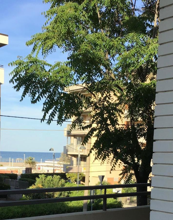 Stella Di Mare Apartment Rimini Ngoại thất bức ảnh