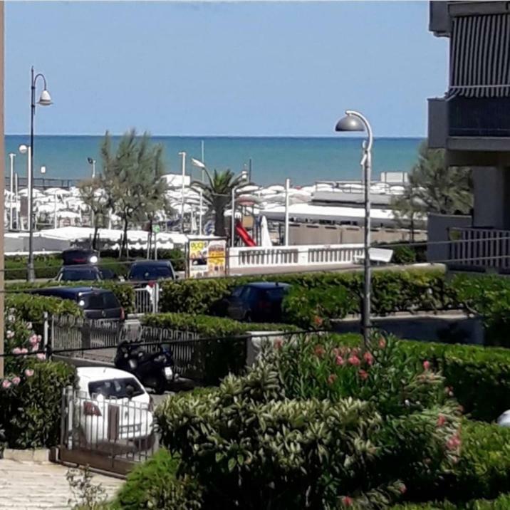 Stella Di Mare Apartment Rimini Ngoại thất bức ảnh